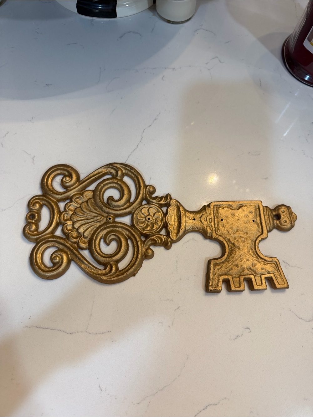 Beautiful Ornate Decorative Cast Iron Key 
Wall Hook - Gold Vintage